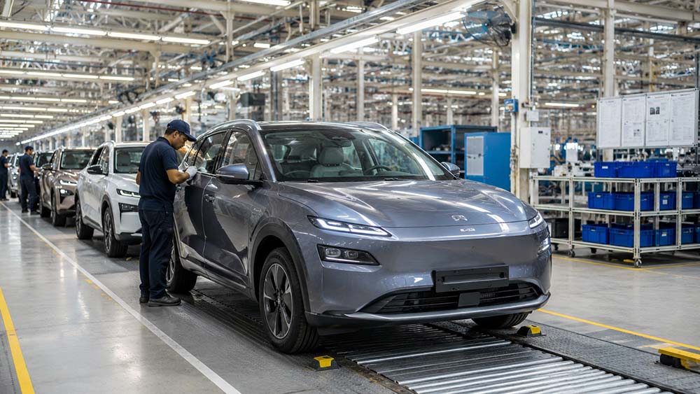 OEM production line showcasing consistent automotive sound insulation across vehicle assembly